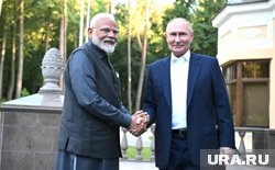 Президент РФ Владимир Путин и премьер-министр Индии Нарендра Моди поговорили по телефону в канун 9 Мая