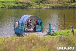 Пенсионерка собрала деньги и организовала местных жителей на строительство переправы (архивное фото)