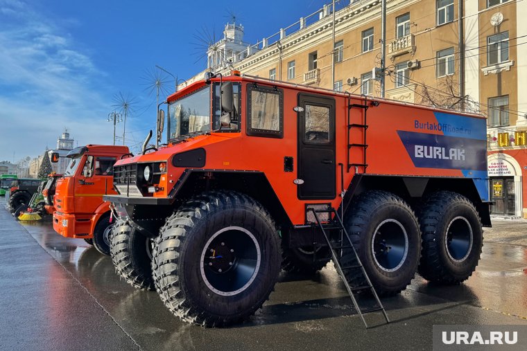 Курганский вездеход пробудет на выставке с 10 по 15 июня (архивное фото)