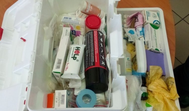 Содержимое чемоданчика парню потребовалось для личных нужд 