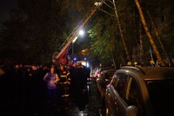 МЧС сообщило о полной ликвидации пожара в горящем доме в Москве