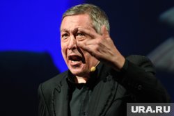 Life: Ефремов передвигается на общественном транспорте после выхода по УДО