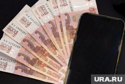 Смартфоны и планшеты в России подешевеют, заявил экономист Балынин