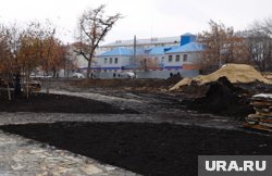 В Курган делают новую парковку возле ЦПКиО