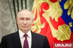 Путин не стал прерываться на телефонный разговор во время общения с многодетными семьями