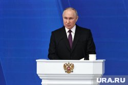 Владимир Путин выразил пяти работникам Уральского завода гражданской авиации