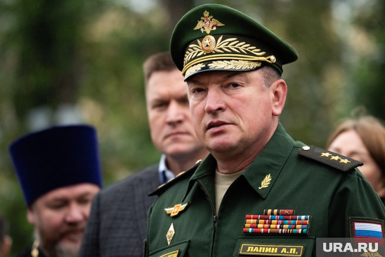 Лапин временно уходил в отпуск во время службы в зоне СВО по состоянию здоровья