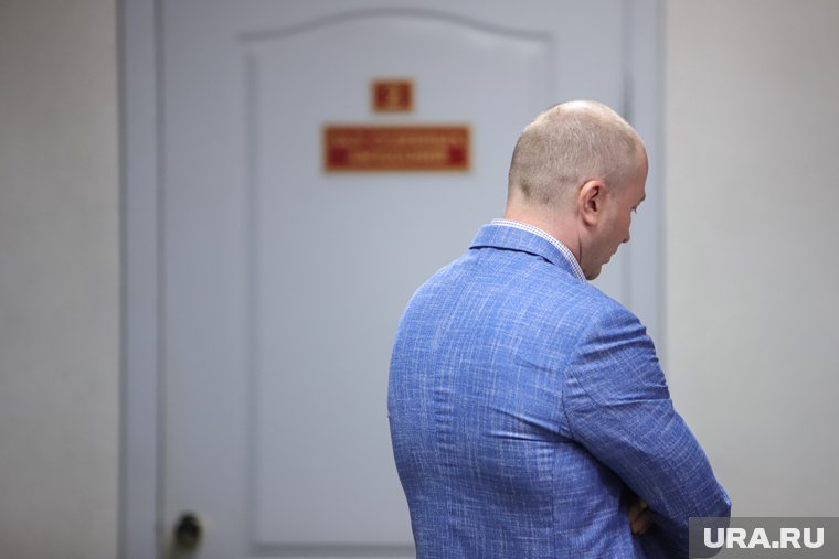 Андрей Дьяков в суде выглядит спокойным