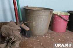 Мэрию Урая затопило из-за прорыва трубы в кабинете замглавы по ЖКХ