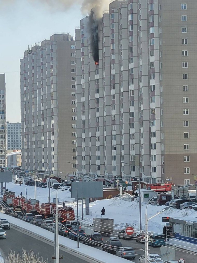 В результате пожара были спасены пять человек, пострадавших удалось избежать