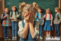 По данным ВЦИОМ, в 2025 году родителям нужно 53 тысячи рублей на сборы к школе