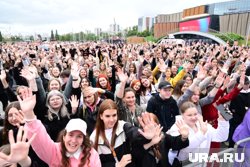 Молодежь толпами ходит на шоу звезд 1990-х годов (архивное фото)