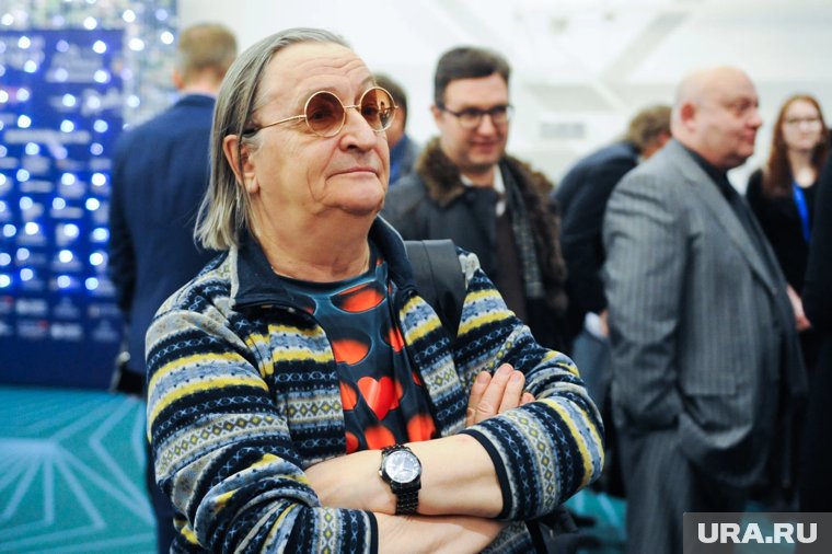 Валерий Ярушин - один из основателей и бессменный руководитель «золотого состава» ВИА «Ариэль» до 1989 года.