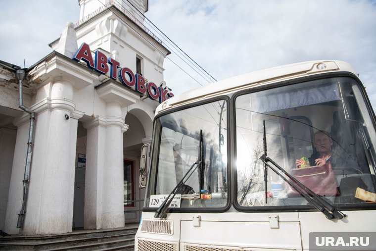 В нескольких городах уже начали менять старые автобусы на новые