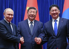 Путин встретился с «добрыми соседями» России: как прошла трехсторонняя встреча лидеров РФ, Китая и Монголии