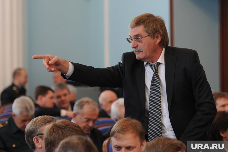 Олигархом Сергей Комяков не стал, но «на жизнь» хватает