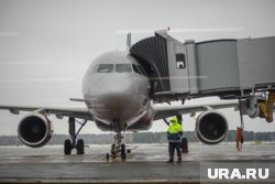 Ограничения на работу аэропортов введены в 4:32 по мск