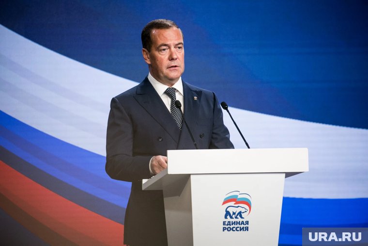 Медведев заявил, что европейцы должны почувствовать последствия войны, чтобы пойти против своей власти