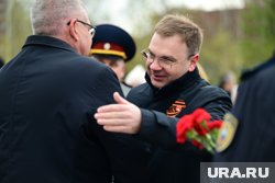 В составе 379-й стрелковой дивизии он участвовал в тяжелейших боях под Москвой, получил серьезные ранения дважды