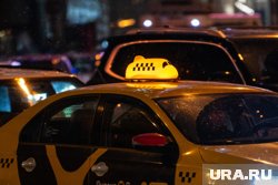Требование перекрасить такси в единый цвет сильно бы сократило количество авто в этой сфере