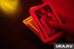 Женщина общалась с магом, который не работает с каналом