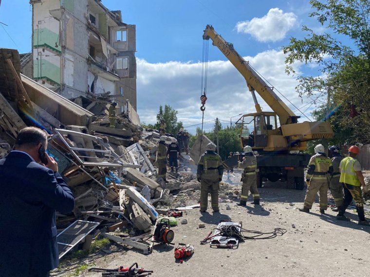 Фото с места обрушения дома в Нижнем Тагиле