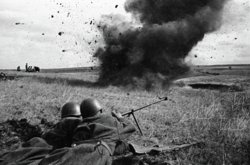 23 августа 1943 года советская армия разгромила немецкие войска в Курской битве
