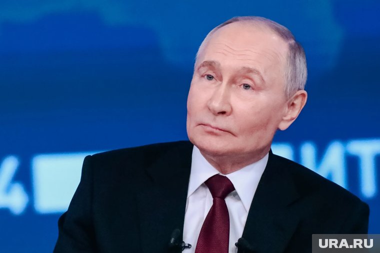 Президент подчеркнул, что Россия гордится достижениями сотрудников оборонной сферы