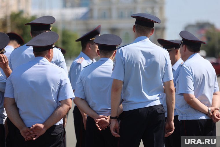 Полицейские получили поощрения