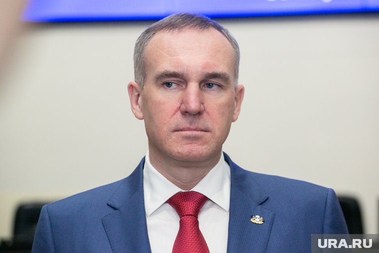 Глава ХМАО Руслан Кухарук утвердил дополнительные выплаты за наставничество