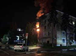 Очевидцы начали сообщать о возгорании ближе к 03:30 (мск)