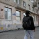 В Кургане учитель спасла школьника, которого избивали двое подростков на улице