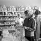 «Зарплата за булку хлеба»: как изменились цены в России за 80 лет