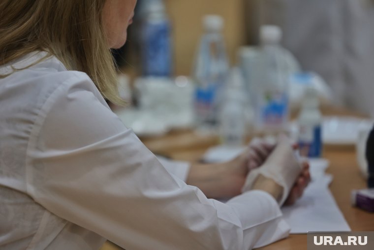 Больницы и поликлиники в Курганской области составили особые графики работы