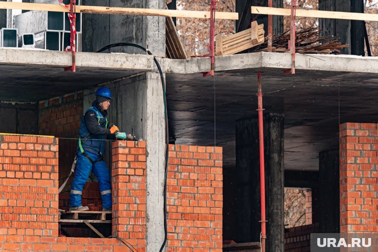 Зарплата фасадчика в среднем превышает 200 тысяч рублей