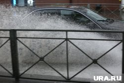 Ливень вызвал проблемы с транспортом в Перми