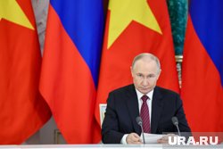 Президент РФ Владимир Путин недвусмысленно дал понять, что в случае военной угрозы Вьетнаму, армия России придет на помощь