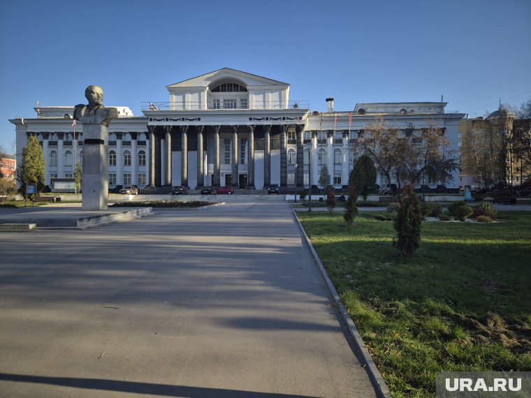 Власти решили выкупить ДК имени Ленина в Перми у евангелистов