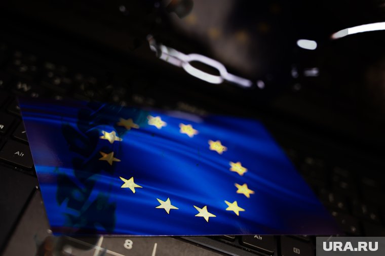 Европейские элиты поддерживают Украину, чтобы удержаться у власти, считает политолог Сергей Черняховский