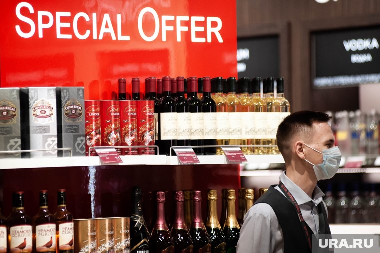 Duty free до 30 июня 2026 смогут продавать спиртное в зоне прилета всех аэропортов