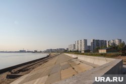 Жители Нижневартовска услышали мощный хлопок и заметили следы дыма в небе