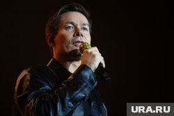 Пьеха травмировал копчик во время выступления на Дне города