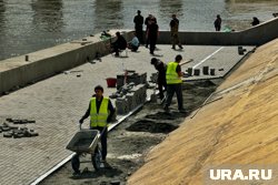 Ремонт набережной продолжается