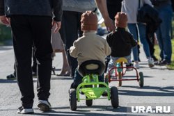 В момент ДТП ребенка за ручку велосипеда толкал старший брат