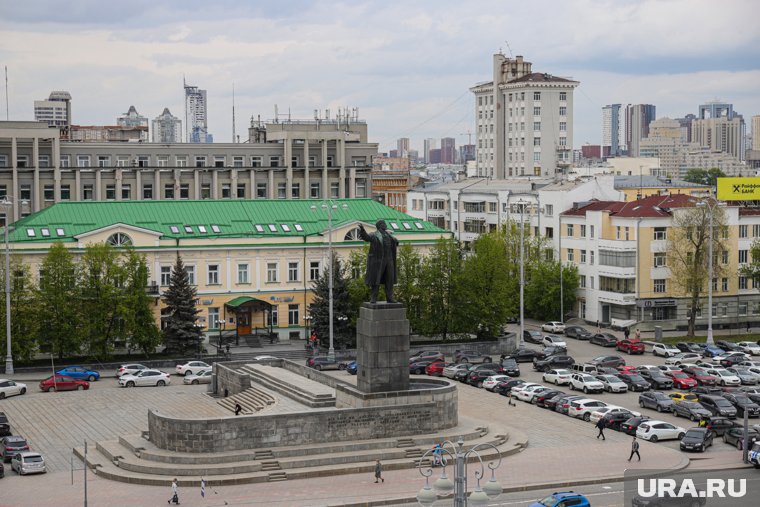 Площадь преобразят в июле