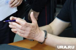 Мужчину задерживали дольше, чем положено
