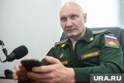 Иван Канивец подчеркивает, что выпускники военных высших учебных заведений не остаются без работы