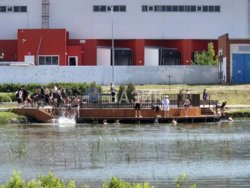 В Заозерном районе Кургана дети купались в опасном водоеме