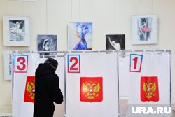 Избиратели голосуют за кандидатов в курганские думы