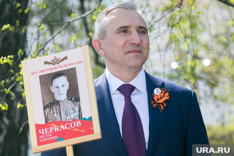 Колонну «Бессмертного полка» возглавил Александр Моор